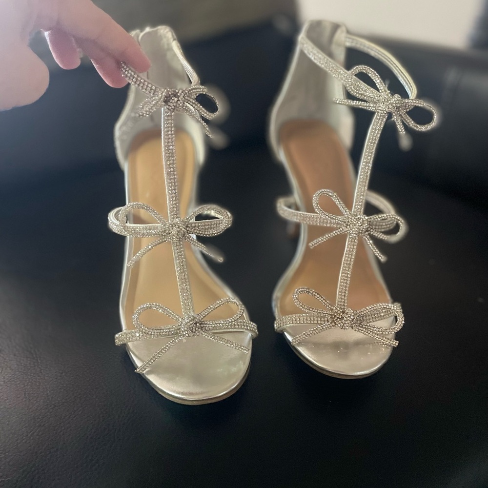 Elegant Silver Strappy Women's Heels